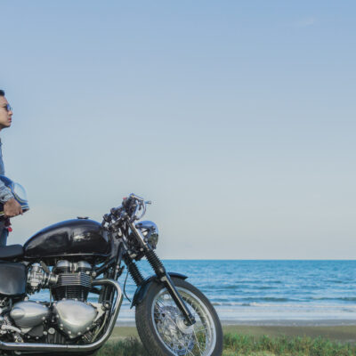Tips to safely riding a motorcycle
