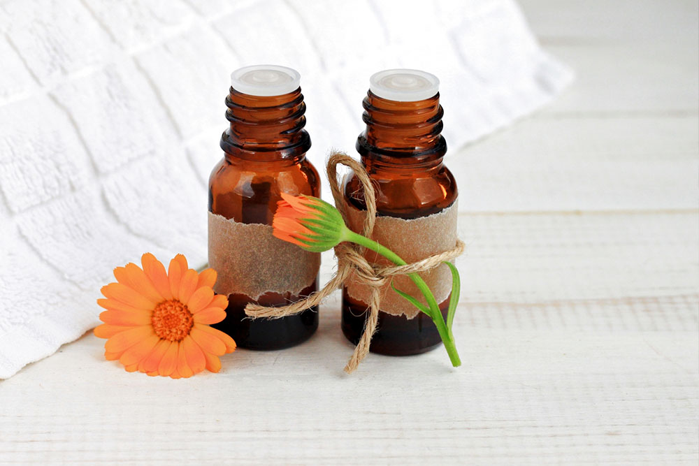 Benefits of natural anti-acne treatments