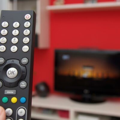 Pros and Cons of Switching TV and Internet Providers