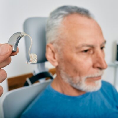 5 Early Warning Signs of Hearing Loss